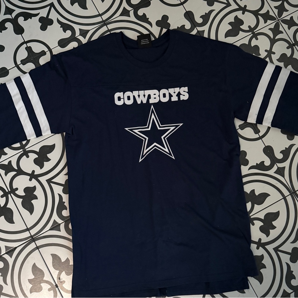 NFL Dallas Cowboys Men’s Navy Shirt with White Stripes size Large New no tags